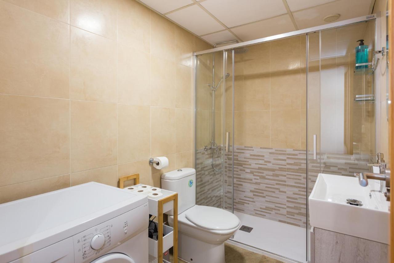Ferienwohnung Piso Familiar Cerca Del Centro, Ac Y Wifi Gratis Valencia Exterior foto