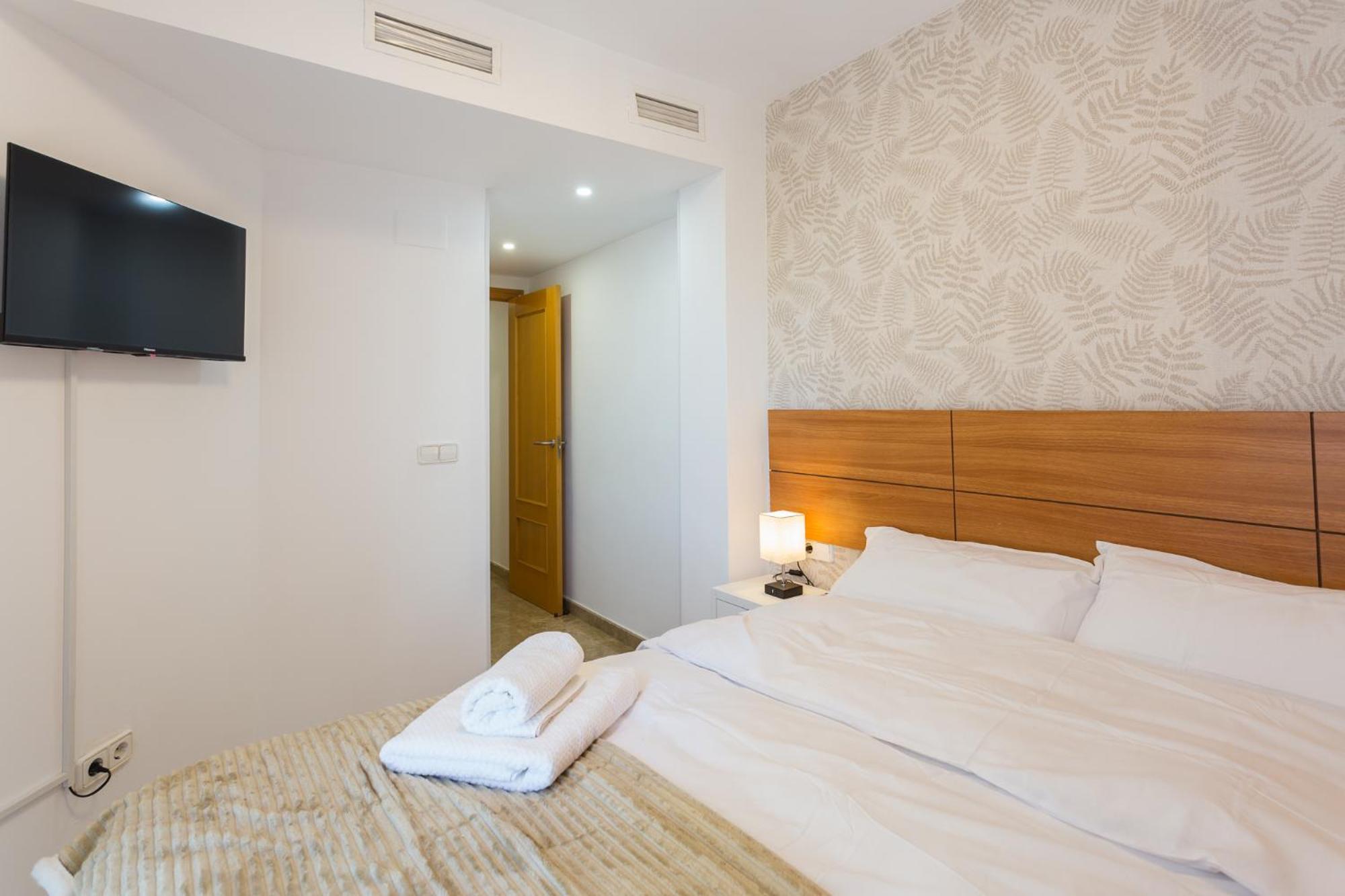 Ferienwohnung Piso Familiar Cerca Del Centro, Ac Y Wifi Gratis Valencia Exterior foto
