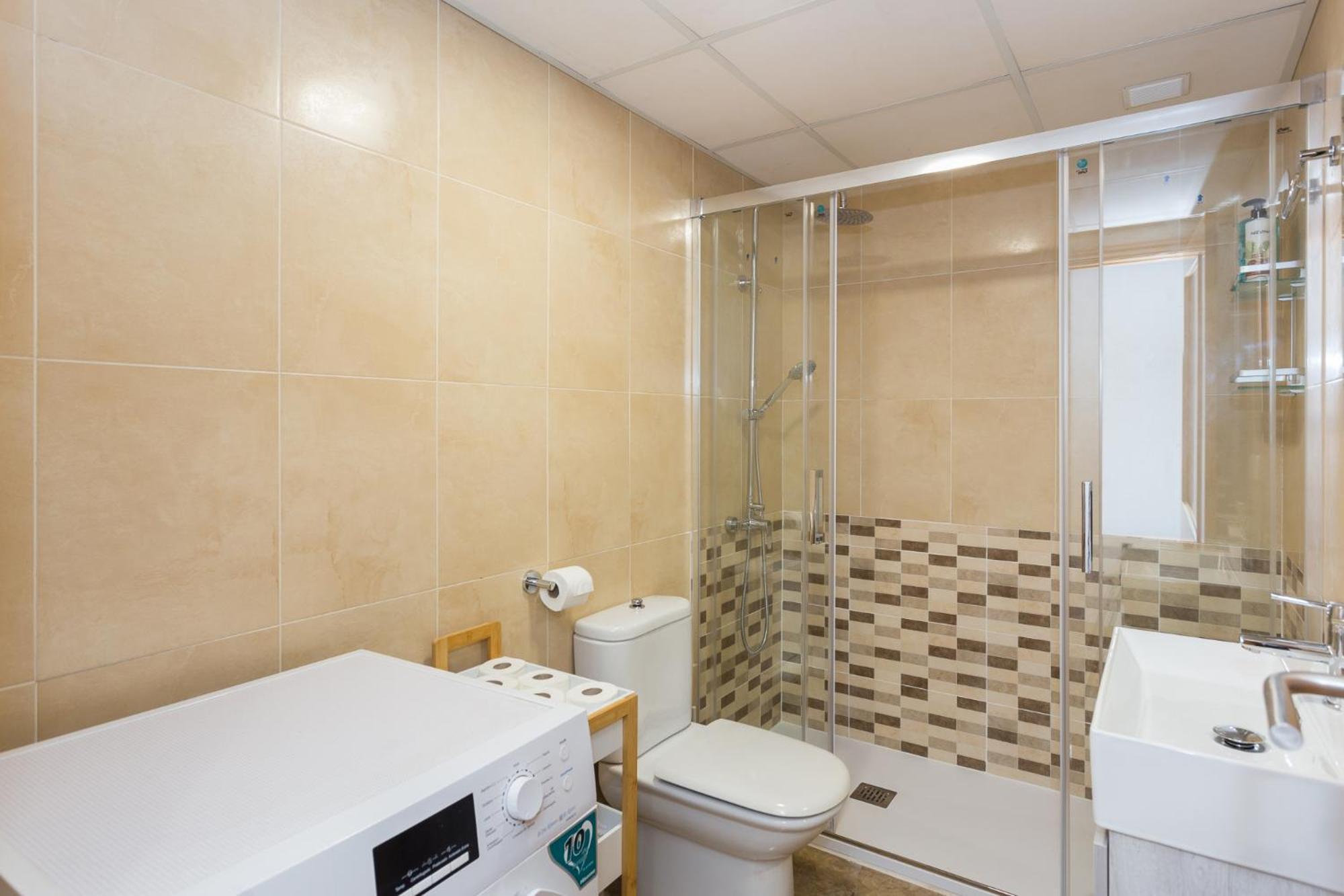 Ferienwohnung Piso Familiar Cerca Del Centro, Ac Y Wifi Gratis Valencia Exterior foto