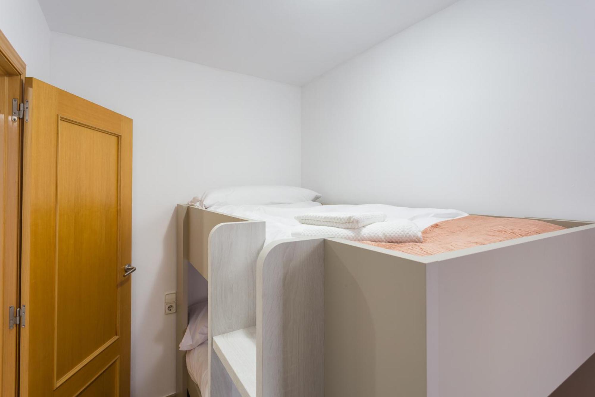 Ferienwohnung Piso Familiar Cerca Del Centro, Ac Y Wifi Gratis Valencia Exterior foto
